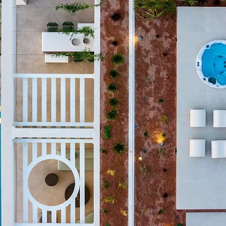 Stella Cadente - Awaken To 5star Luxury By Etouri Vila