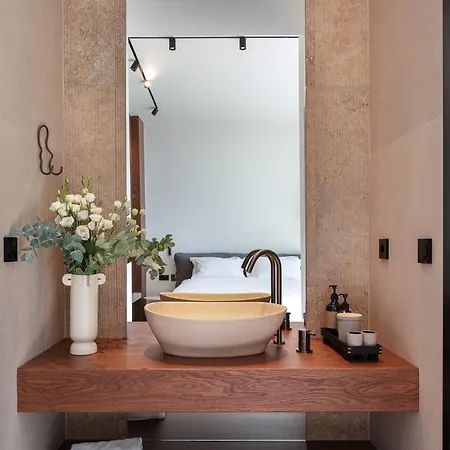 Stella Cadente - Awaken To 5star Luxury By Etouri *